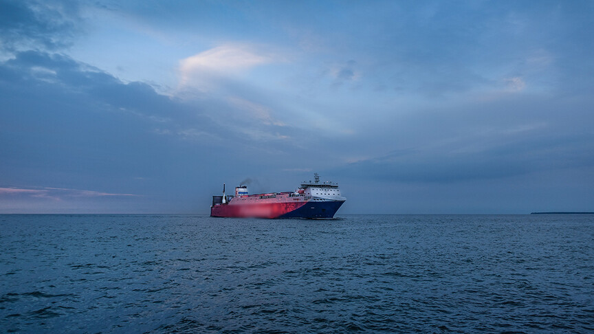 ABD/İsrail-İran Savaşı'nın başından beri ilk yolcu gemisi Hürmüz Boğazı'ndan geçti