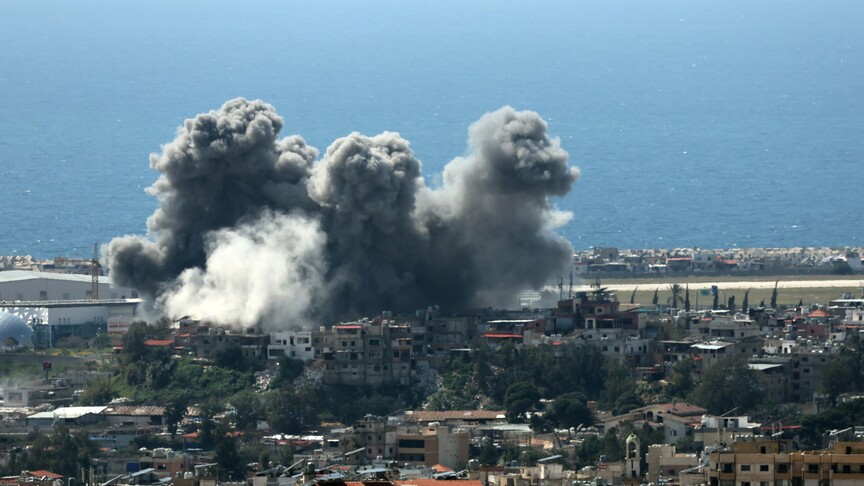 İsrail ile Lübnan arasındaki ateşkes yürürlüğe girdi