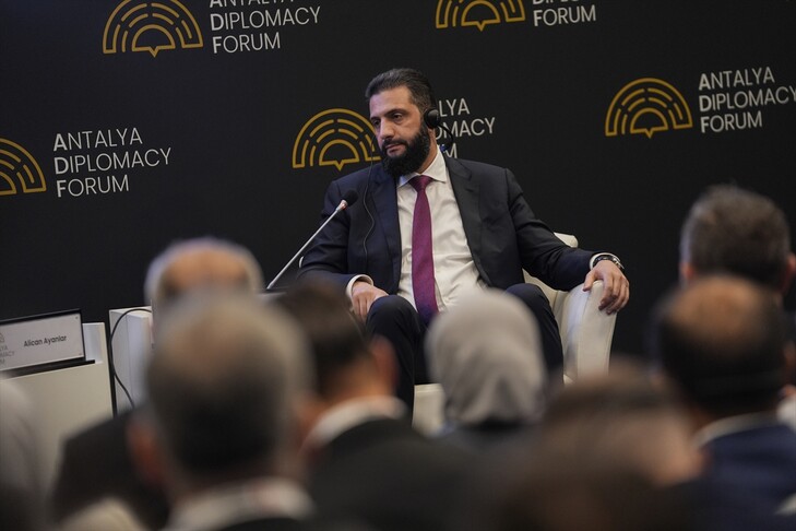 Suriye Cumhurbaşkanı Şara: Suriye bugünkü çatışma ve İran'a karşı yapılan savaşta taraf olmadı