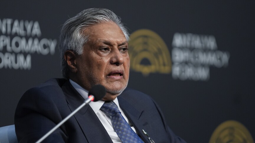 Pakistan Dışişleri Bakanı Dar, İran ve ABD'yi "esneklik göstermeye" çağırdı