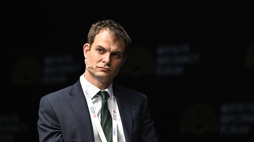 İngiltere'nin Devlet Bakanı Hürmüz Boğazı'nın açılışını destekliyor