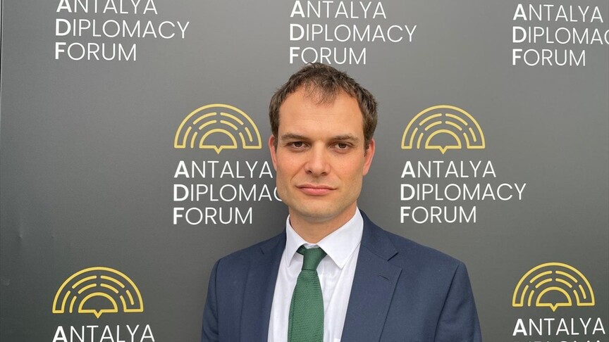 İngiltere'nin Orta Doğu ve Afrika’dan Sorumlu Devlet Bakanı, Hürmüz Boğazı'nın açılmasının önemini vurguladı