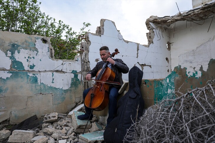 Muzikanti sirian bën thirrje për mbështetje ndaj Sirisë përmes muzikës
