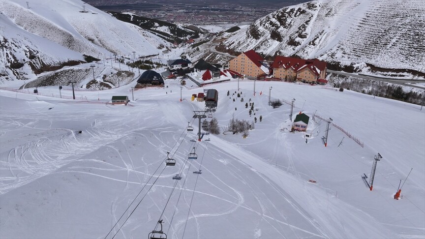 Palandöken'demayıs ayı sonuna kadar kayak