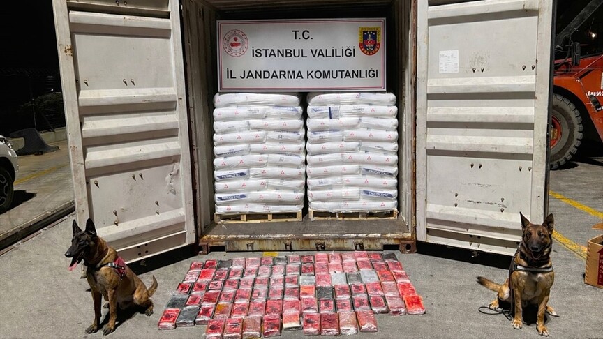 İstanbul’da düzenlenen uyuşturucu operasyonunda 106 kilogram kokain ele geçirildi