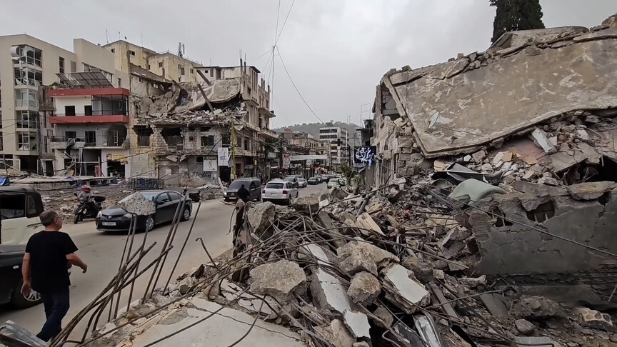 İsrail'in şiddetli saldırılarla hedef aldığı Lübnan'ın Nebatiye kentinde geride büyük bir yıkım kaldı