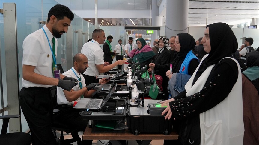 Türk hacı adayları "Mekke Yolu" projesi ile kutsal topraklara gitti