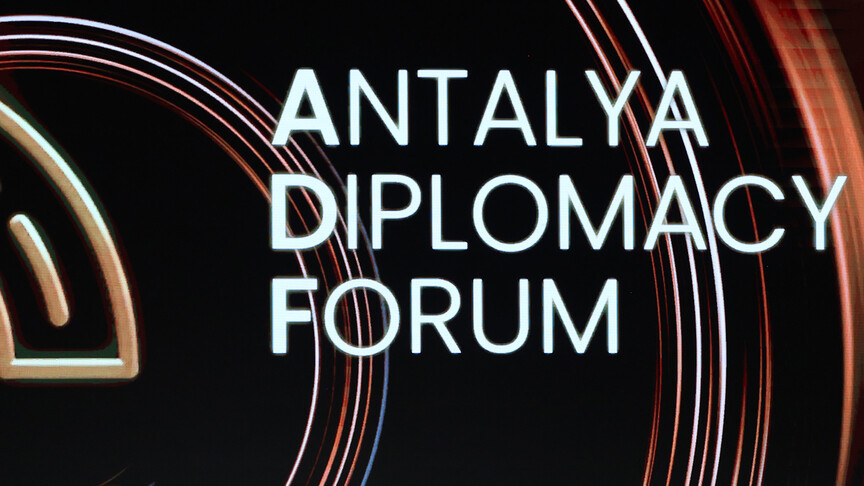 NYT, Antalya Diplomasi Forumu'nda bölgesel sorunların çözümüne dair yeni çabaların ele alındığını belirtti