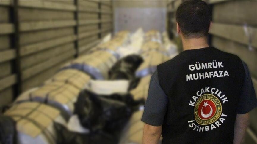Gümrük Muhafaza ekipleri Kapıkule'de 33,2 milyon liralık kaçak eşyaya el koydu