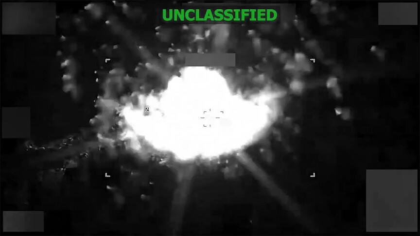 **ABD'nin Karayipler'de Uyuşturucu Taşıyan Teknenin Vurulduğunu Açıklaması**