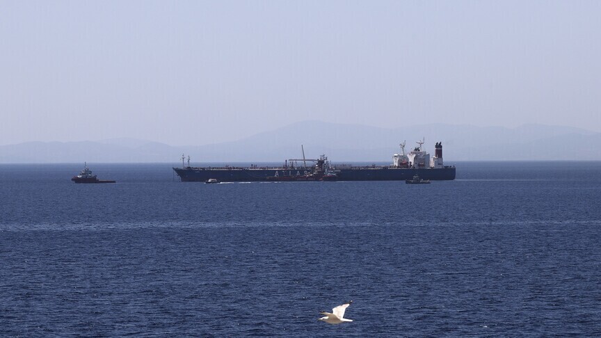 Teherani  Tankeri iranian i naftës hyri në ujërat territoriale   pavarësisht kërcënimeve  të SHBA së