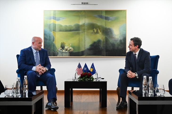 Kurti në takim me Whitaker  Prania e NATO s në Kosovë vendimtare për paqen dhe sigurinë