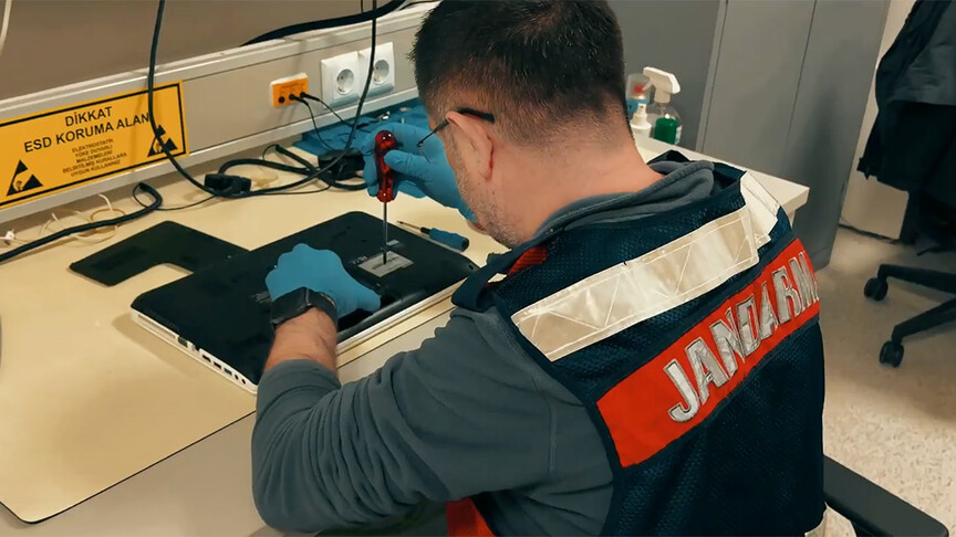 18 ilde düzenlenen nitelikli dolandırıcılık ve yasa dışı bahis operasyonlarında 56 şüpheli tutuklandı