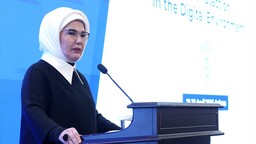 Emine Erdoğan: Teknoloji şirketlerinin hesap verebilir olmaları ve çocuk dostu tasarım yapmaları bir zorunluluktur