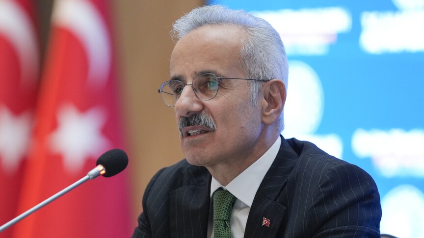 Ulaştırma ve Altyapı Bakanı Uraloğlu: Şu anda Türkiye'de net olarak bir jet yakıtı problemi yoktur