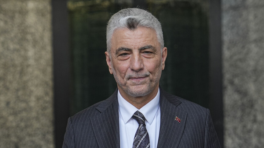 Ministri turk i Transportit  Turqia nuk përballet me mungesë të karburantit për avionë