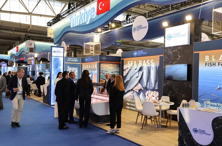 Türk su ürünleri sektöründen İspanya'da düzenlenen deniz ürünleri fuarına çıkarma