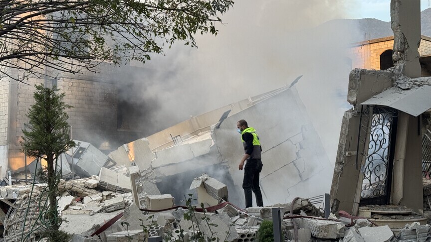 Ushtria izraelite u vë flakën shtëpive në Mays al Jabal në jug të Libanit