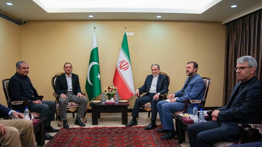 Ministri i Brendshëm pakistanez pret progres nga Irani për uljen e tensioneve