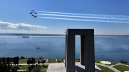 Şehitler Abidesi'nde Çanakkale Kara Savaşları'nın 111. yılı töreni düzenlendi