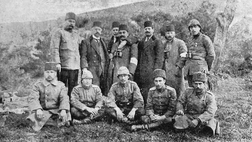 Çanakkale'de harp muhabirleri cephe gerisinde tarihe not düştü