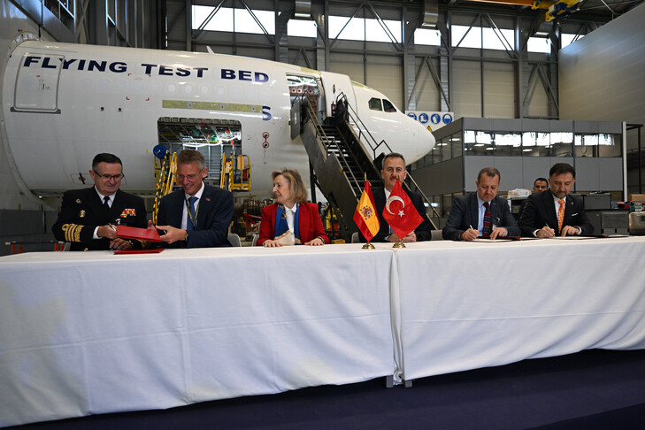 Türkiye signs deal with Spain to export Turkish jet trainer Hurjet