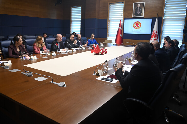 Kreu i Komitetit për Harmonizimin me BE në i Kuvendit të Turqisë takohet me një delegacion nga Kuvendi i Shqipërisë