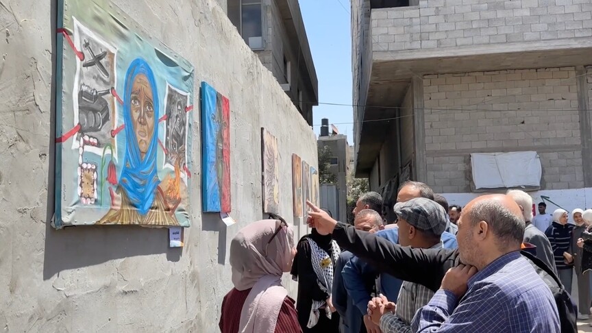 Gazzeli ressamlar, İsrail soykırımının açtığı yaraları renklerin diliyle anlatmaya çalıştı