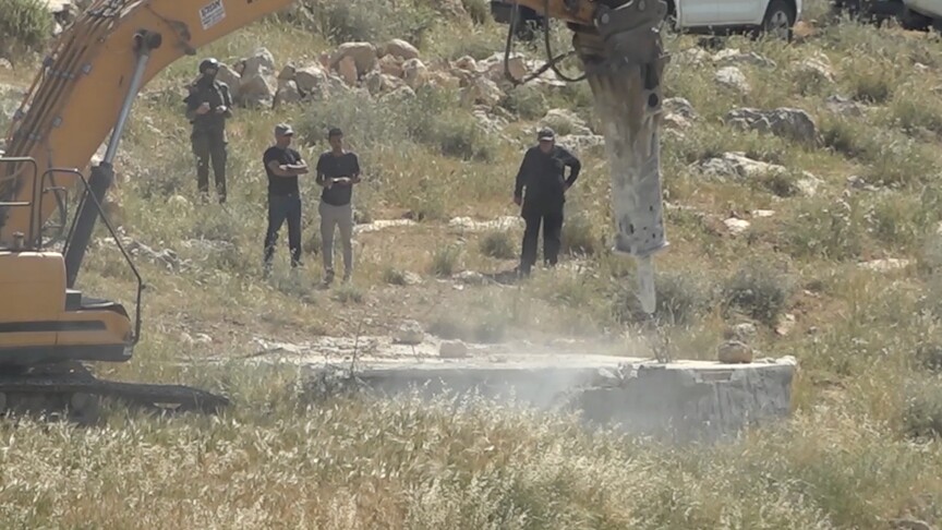 İsrail, işgal altındaki Batı Şeria'da bir Filistinliye ait evi ve su kuyusunu yıktı