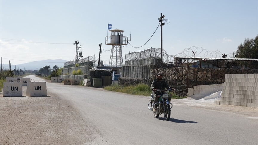 Suriye'nin güneyindeki Kuneytra'da halk, BM gözlem gücünün İsrail ihlallerine karşı sessizliğine tepkili
