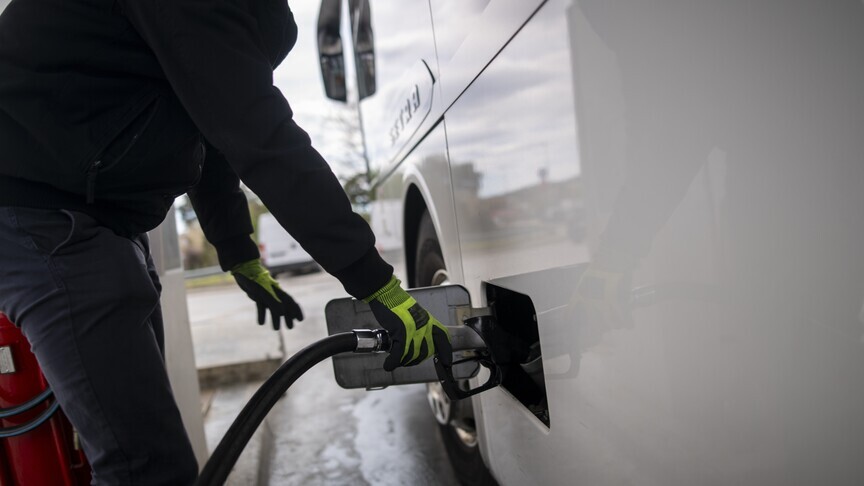 Çmimet e naftës rriten mbi 5 për qind mes ngërçit SHBA Iran dhe frikës për furnizimet në Hormuz