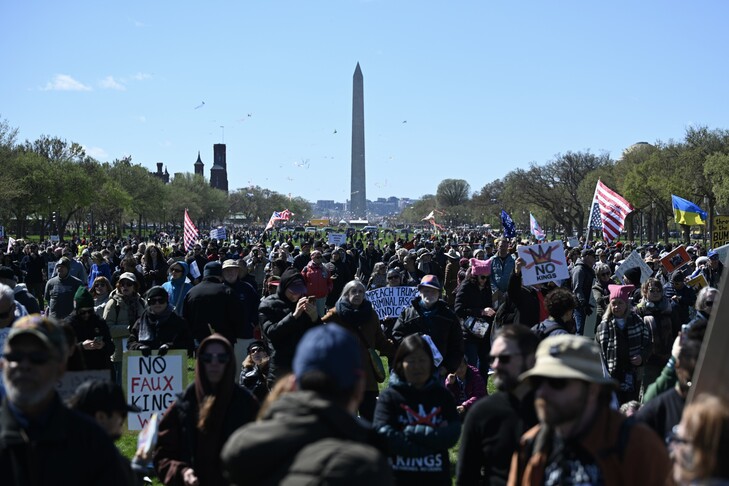 Sondazh  Më shumë se gjysma e amerikanëve thonë se financat e tyre po përkeqësohen