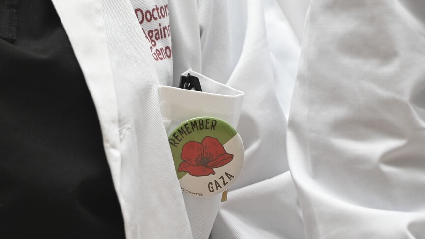 İsrail merkezli örgüt, Gazze'de alıkonulan 14 doktorun serbest kalması için Yüksek Mahkeme'ye başvurdu