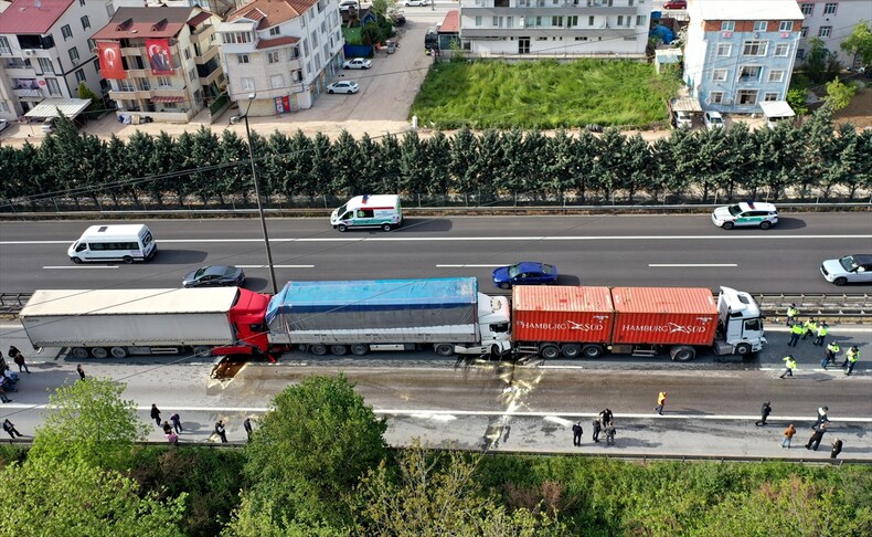 Anadolu Otoyolu'dazincirleme kaza nedeniyle Ankara istikametinde aksadım