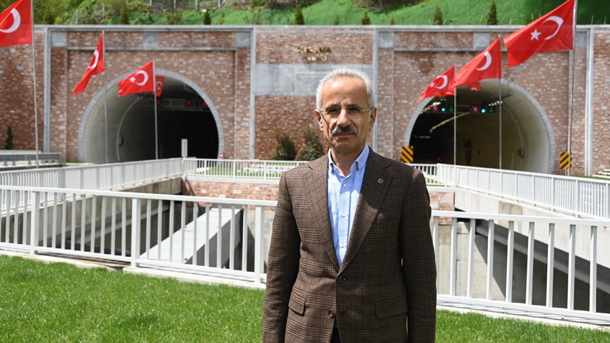 Zigana Tüneli'ni üç yılda 5 milyondan fazla araç kullandı