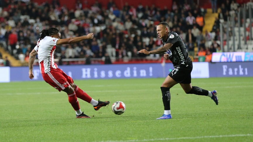 Antalyaspor evinde Alanyaspor ile berabere kaldı