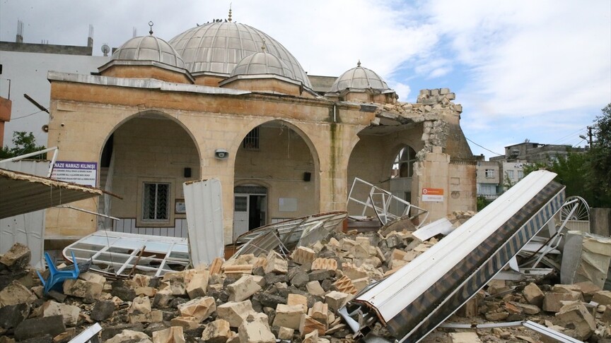 Şanlıurfa ve Gaziantep'te fırtınanın verdiği hasar gün aydınlanınca ortaya çıktı