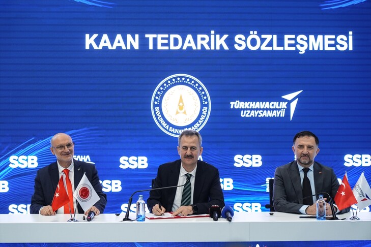 KAAN savaş uçağı için imza töreni