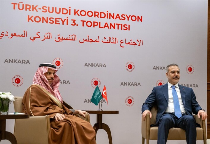 Kryediplomati turk takon në Ankara homologun e tij saudit