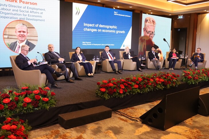 Shkup  vazhdon konferenca  Udhëheqja e ndryshimit   rrugë të përqendruara te njerëzit për qëndrueshmëri demografike 