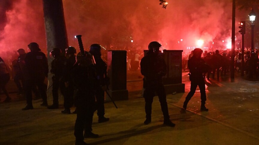 Francë  127 të arrestuar gjatë festimeve të PSG së pas kualifikimit në finalen e Ligës së Kampionëve