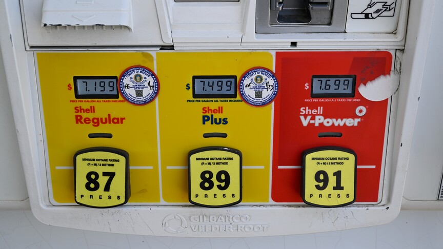 Oil prices extend sharp decline as Middle East peace hopes ease Hormuz fears