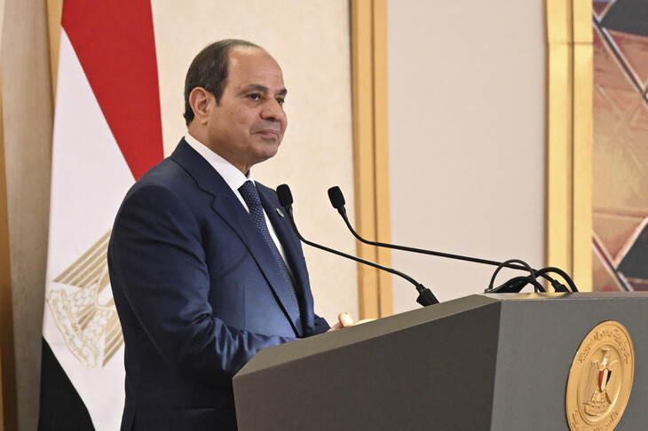Presidenti i Egjiptit viziton Emiratet e Bashkuara Arabe për të shprehur mbështetje pas sulmeve iraniane
