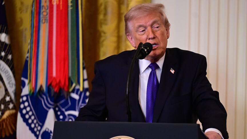 ABD Başkanı Trump, AB'ye ticaret anlaşmasını yerine getirmesi için 4 Temmuz'a kadar süre verdi