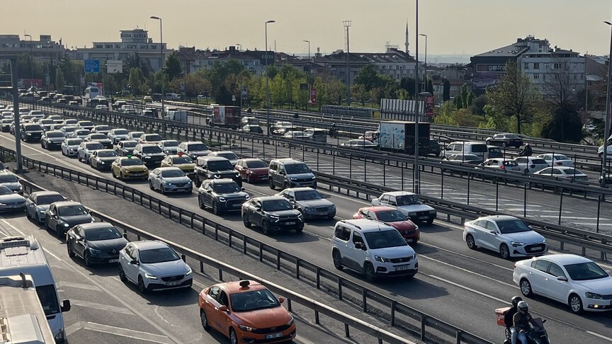 İstanbul'da akşam saatlerinde trafik yoğunluğu yüzde 78'e çıktı