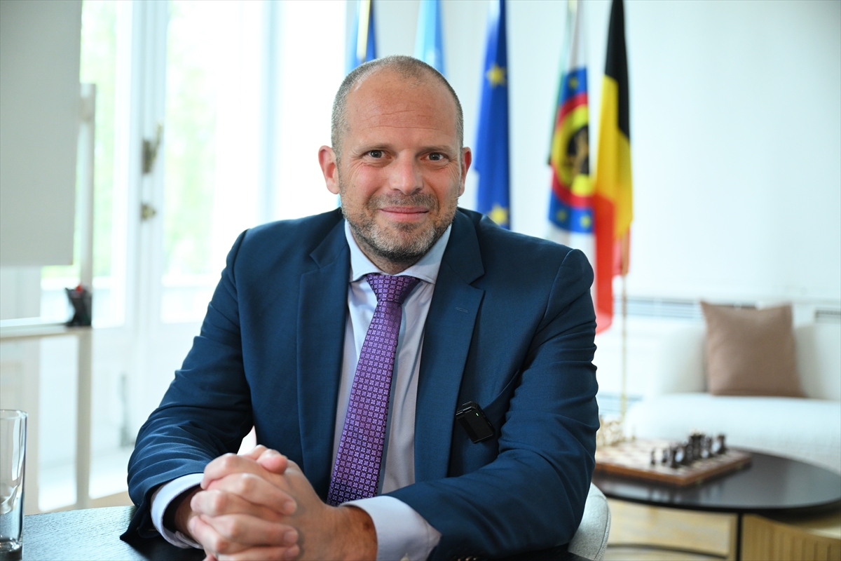 Theo Francken: Türk savunma sanayisi Avrupa’ya rol model oluyor