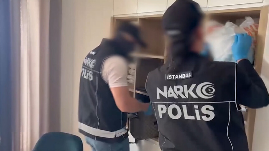 Uluslararası seviyede aranan cinayet zanlısı Antalya'da düzenlenen operasyonla yakalandı