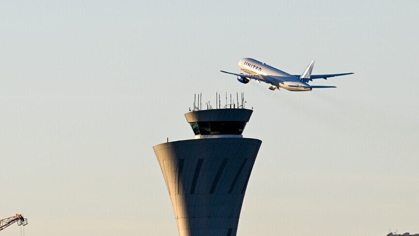 Rregullatori evropian i aviacionit lëshon udhëzime për përdorimin e karburantit amerikan mes rreziqeve në furnizim