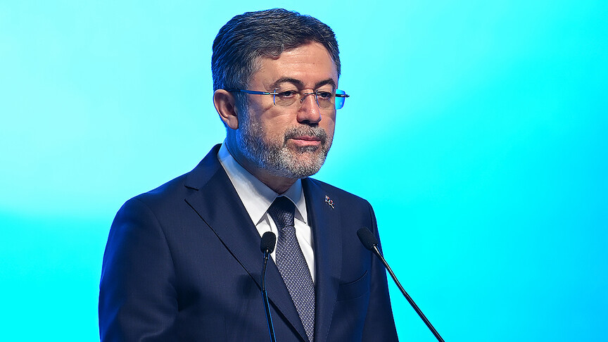 Bakan Yumaklı:  Bugün dünyada stratejik güç, toprağını koruyan, suyunu verimli kullanan ülkelerin elinde