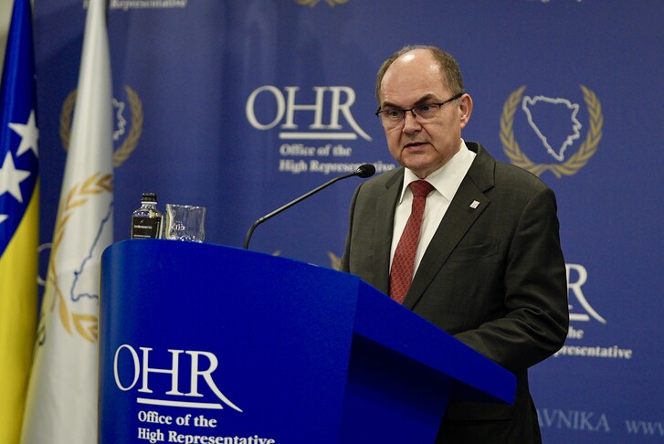 Christian Schmidt largohet nga posti i Përfaqësuesit të Lartë në Bosnjë e Hercegovinë